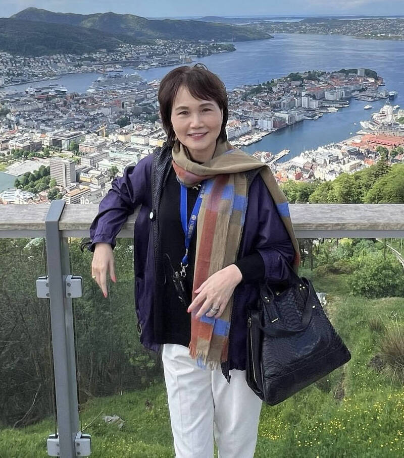 李洋強勢改革疑遭逼宮 沈春華曬「聖筊照」喊話全台做後盾