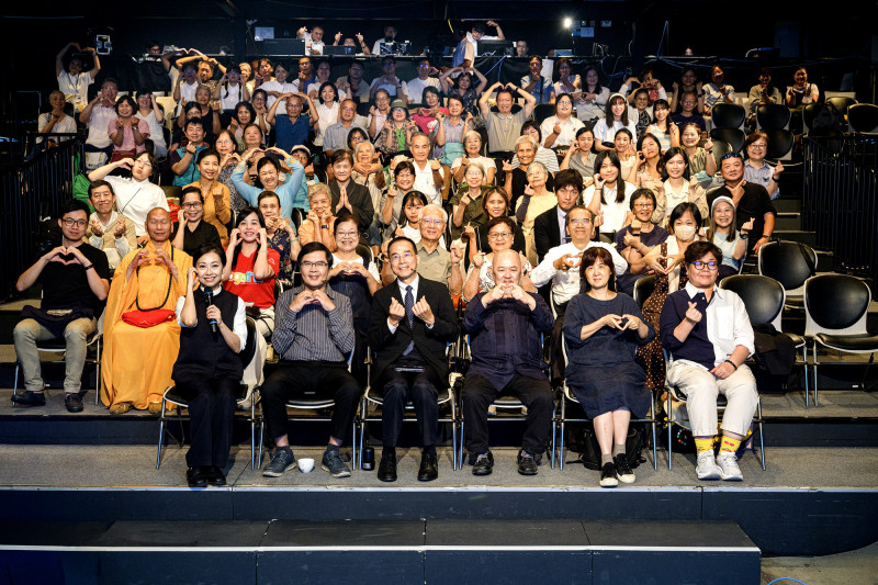 29放光 慈濟60：慈濟人文特展「微光講座．人文」。（大愛電視提供）