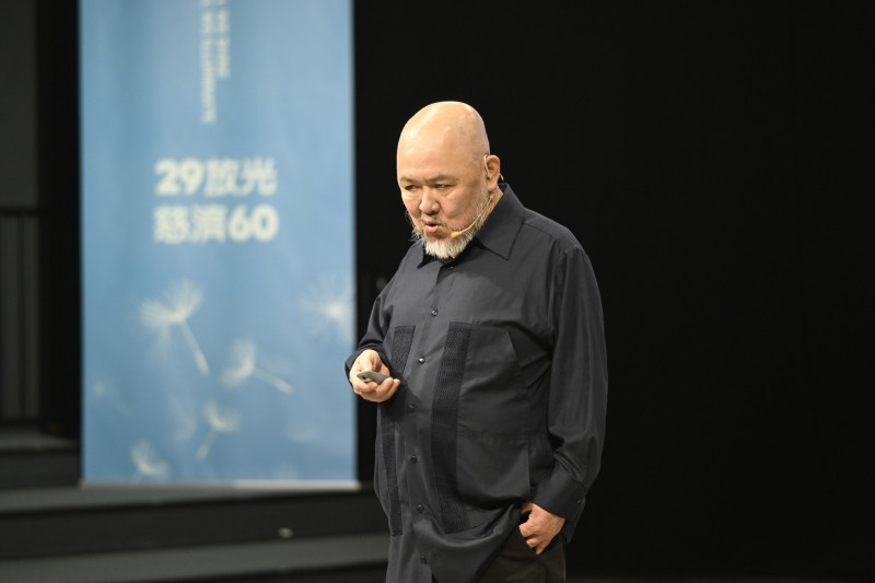 偷家裡錢離家、還進過看守所!名導開講驚曝超狂黑歷史
