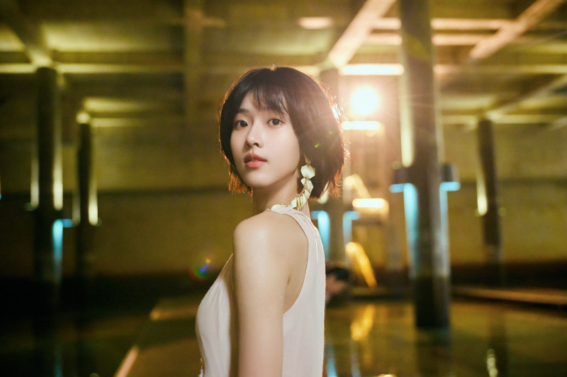 《陽光女子合唱團》爆紅後再出發!何曼希跨越時空問自己「你是誰?」