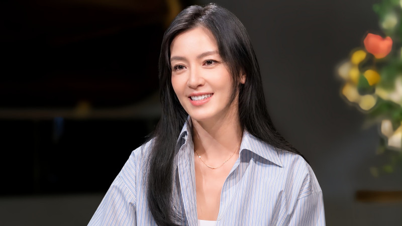 林熙蕾兒時「方框眼鏡」嫩照罕曝光!高冷女神親吐童年秘密 為豪門婚學會放手