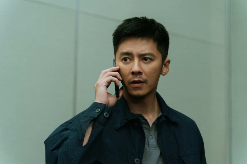 李國毅在《成名在望》飾演的刑警陳志偉，陷入人生重大危機。（瀚草影視提供）