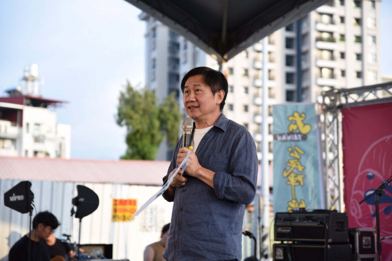 吳興國妻轟文化部!陳文彬反批未譴責國眾兩黨刪預算 「這樣的劇團留在過往就好」