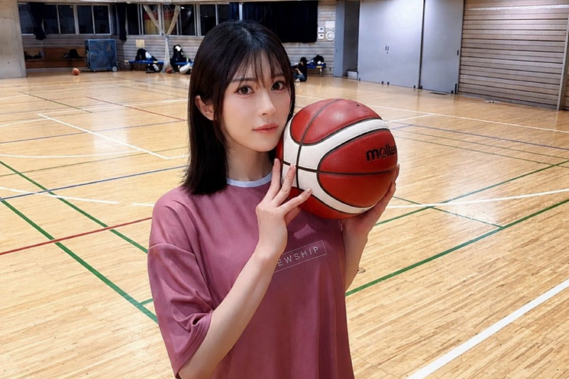 重傷停工3個月 AV女優辻井穗乃果宣布10月全面回歸