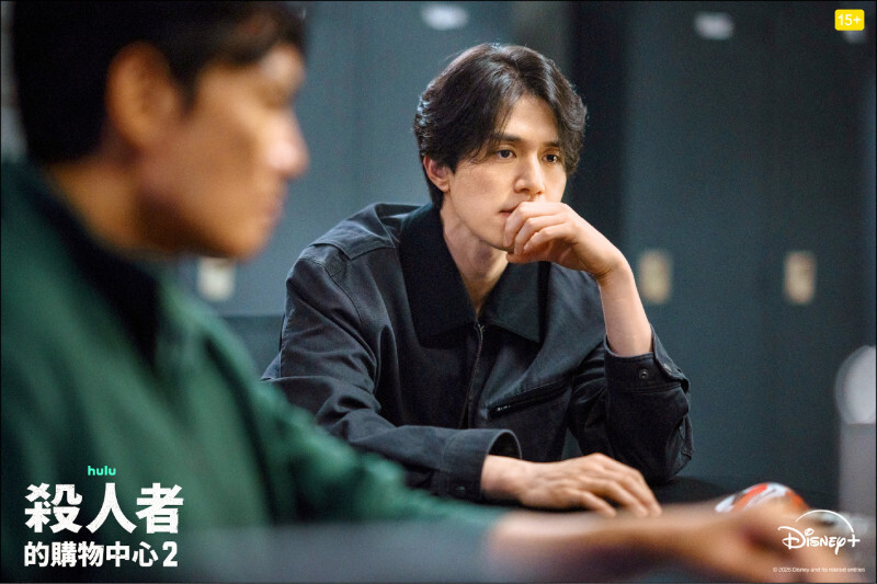 李棟旭為演出動作韓劇《殺人者的購物中心》第二季，狂吃增重8公斤。（Disney+提供）
