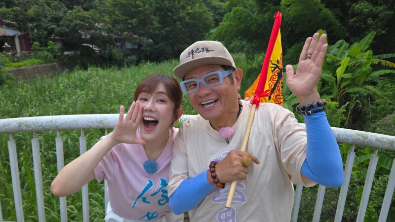 《神之路》第二季改由王宇婕（左）搭檔許效舜。（東森綜合台提供）