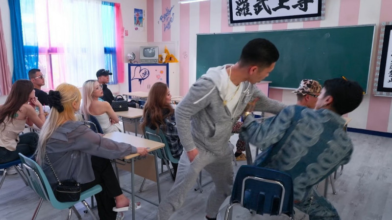 (影)上線2天衝Netflix冠軍 《不良一族2》和尚暴走「氣勢滿分」戰績零