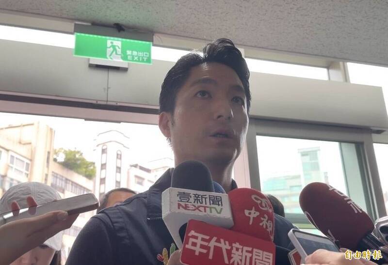 轟蔣萬安沒放假「雙標」 名嘴王瑞德不忍了怒嗆聲