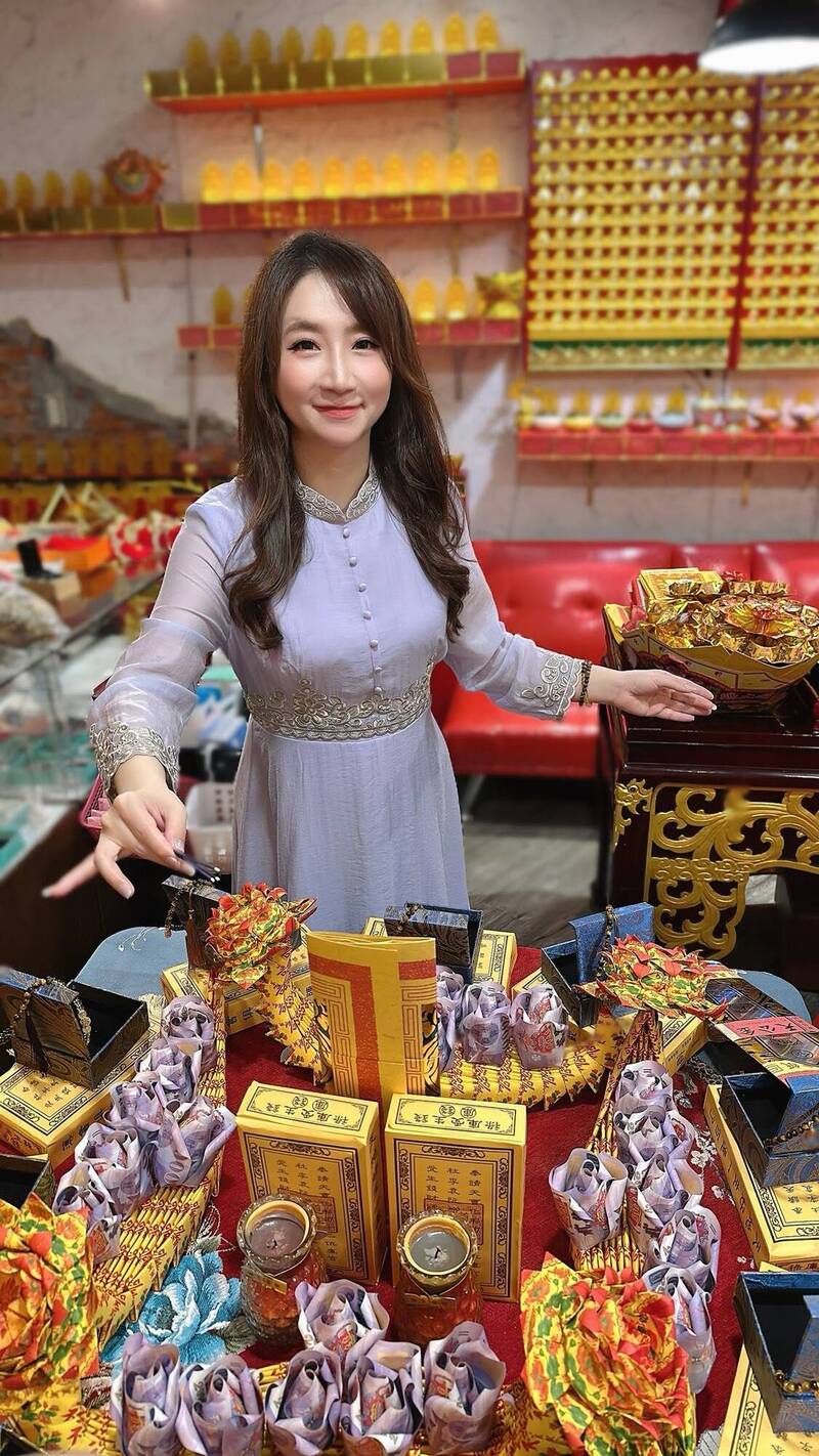 菲菲老師提醒，順應申月「收斂、變現」的規律，反而更能在平穩中抱走豐厚財果。（翻攝自臉書）