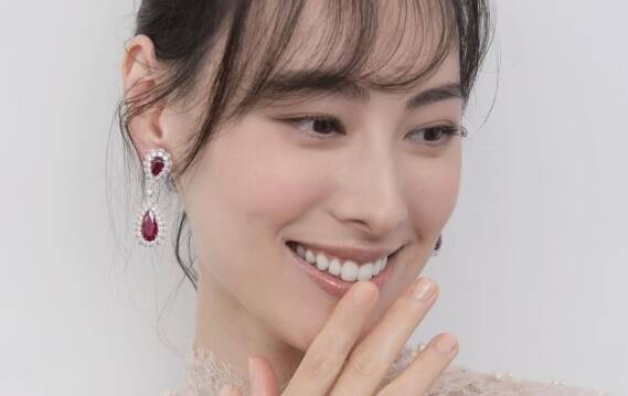 港星梁洛施生3子還進不了豪門 38歲飄仙氣樣貌曝光