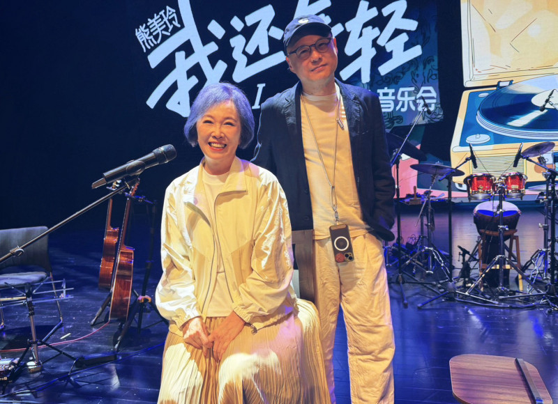 劉德華《忘情水》大咖音樂人久違露面 同框熊美玲喊出「兩字」掀高潮