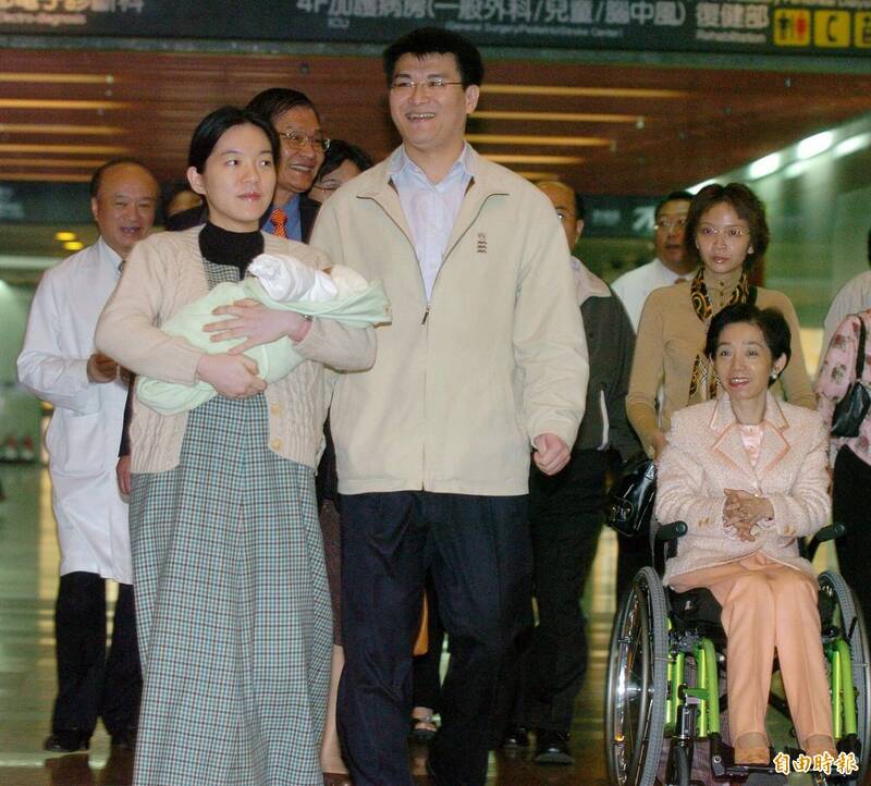 （左起）陳幸妤、趙建銘、吳淑珍。（本報資料照）