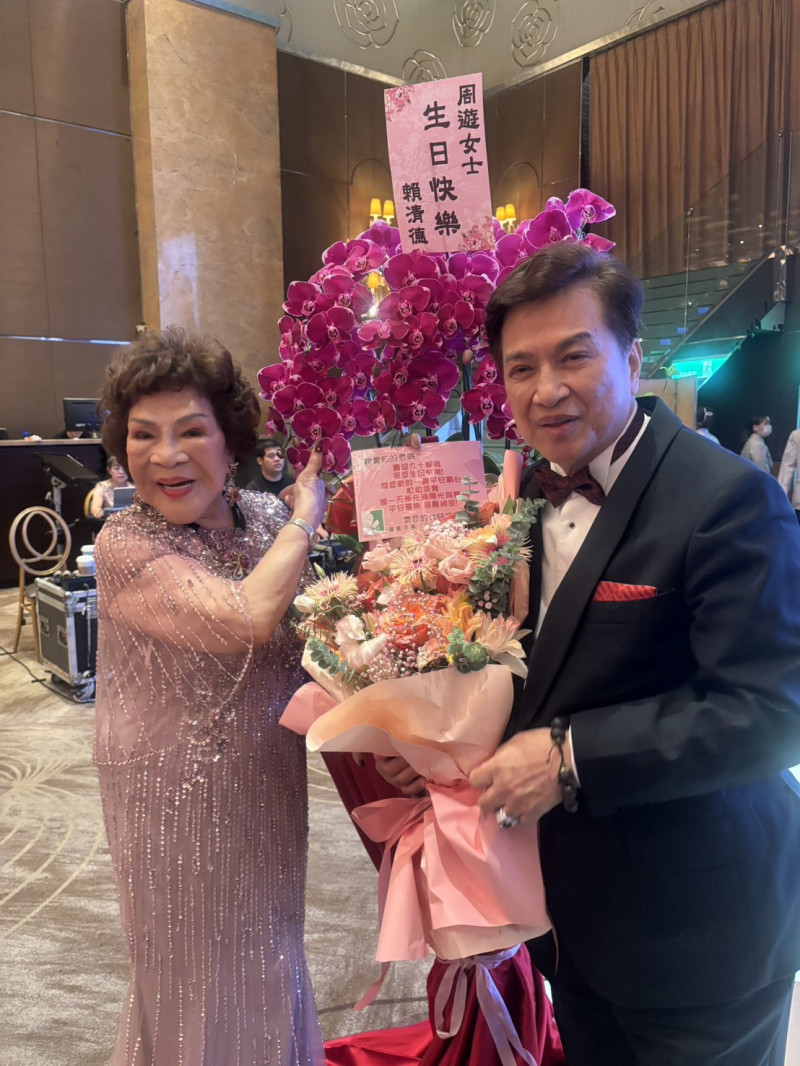 周遊89歲大壽「藍綠大咖全到齊」 碰2敏感話題滑溜回應了