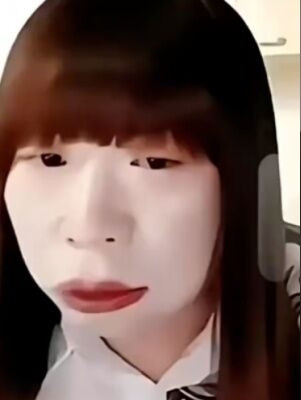 去年引發轟動的南京紅姐。（記者馮亦寧攝）