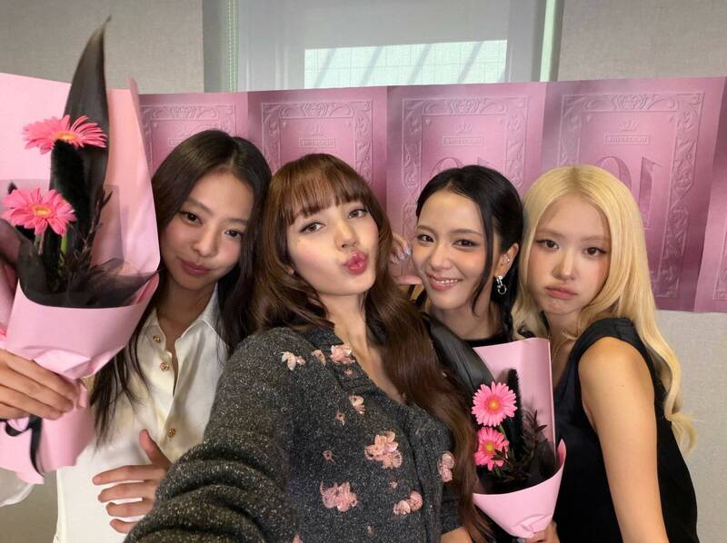 Jennie親向BLINK道歉 BLACKPINK 10週年留遺憾:沒有辯解