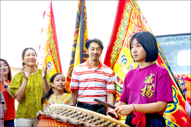 湯湘竹拍沙央耗費10年 首度與女兒湯詠絮合作