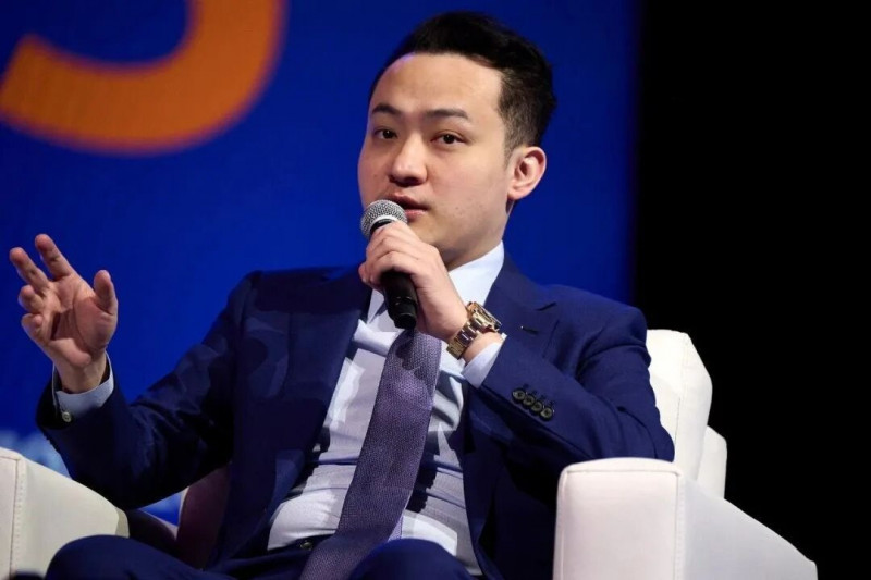 孫宇晨做公司決策和提分手都仰賴AI。（翻攝自微博）