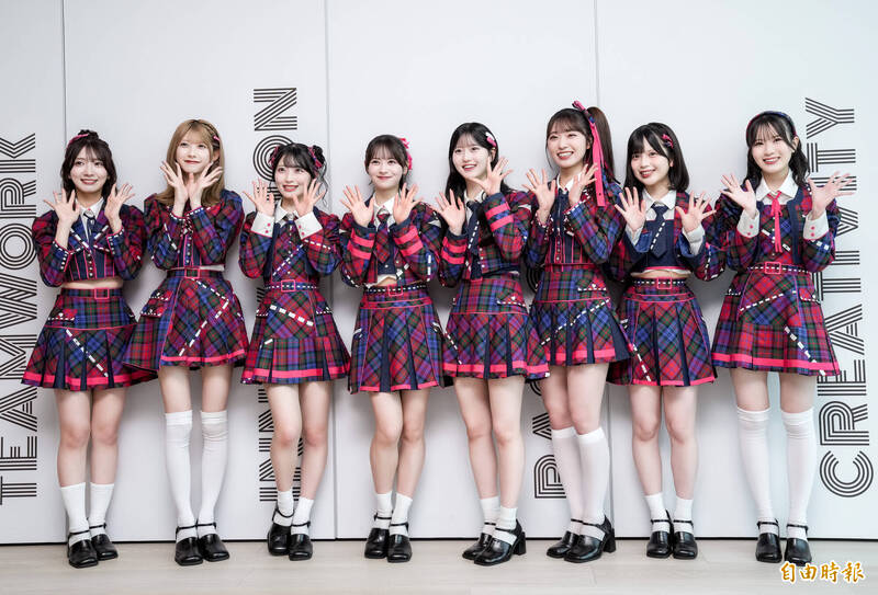 (直擊)日本國寶空運來台!AKB48首登大巨蛋尬樂天女孩 中文告白「我喜歡你」
