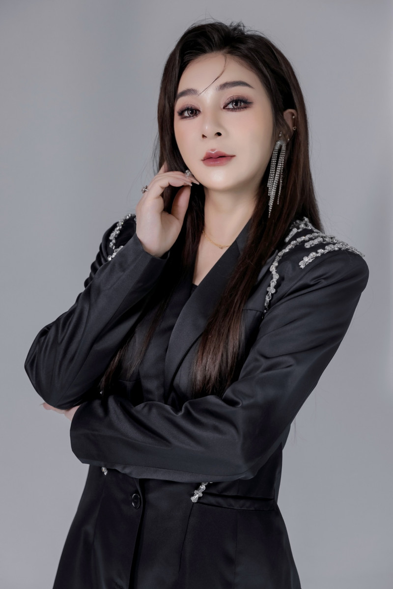 王彩樺被胡瓜狂虧整形 曾心梅看許不了唱《心酸酸》狂哭