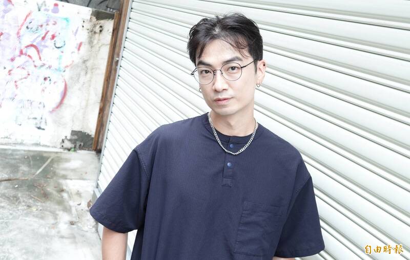 言嘉佑跨足桌遊市場，推出成人互動桌遊《揪派 Jia’s Party》。（記者潘少棠攝）