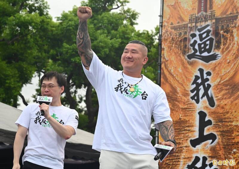 「館長」陳之漢（右）罕見稱讚史書華。（資料照，記者王藝菘攝）
