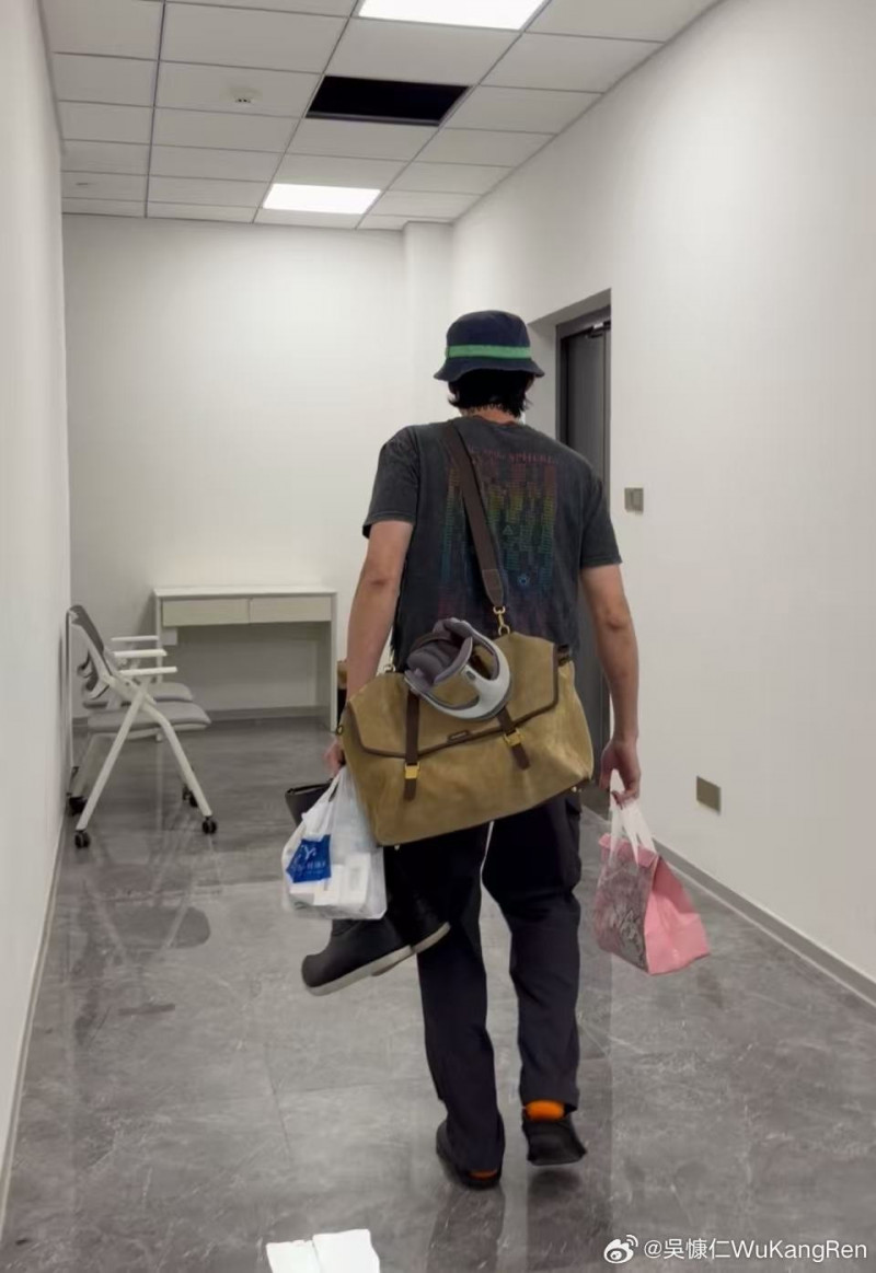 吳慷仁橫店慘淪配角!狂回留言舔中國網友 遭酸:求生欲爆棚