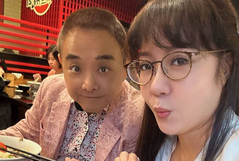 夫妻日常很開心 林姿佑誇小亮哥:他賺錢我陪花