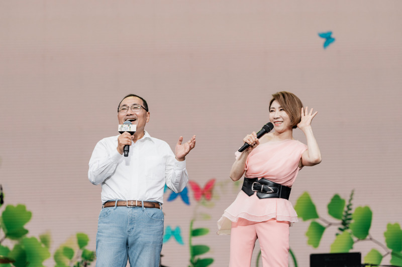 侯友宜開唱!飆嗓李翊君不知道《萍聚》她唱的…鬆口揭真相