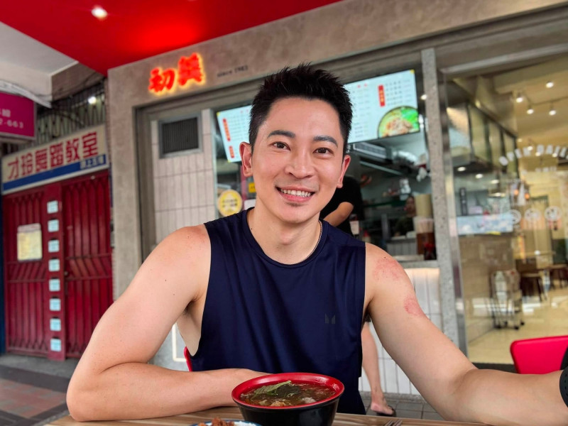 健檢驚見3公分腫瘤!40歲主播證實「罹甲狀腺乳突癌」 最新術後現況曝光