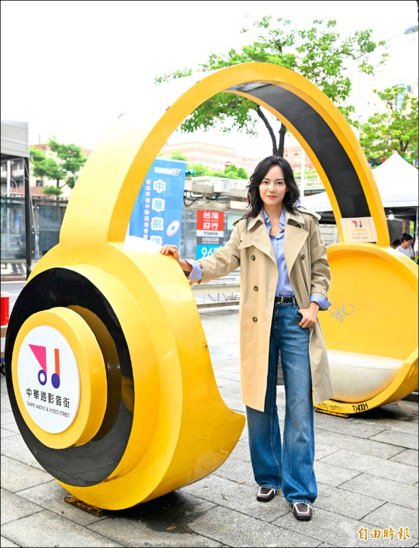 焦曼婷哀怨零桃花 當評審沒跟爸爸報備