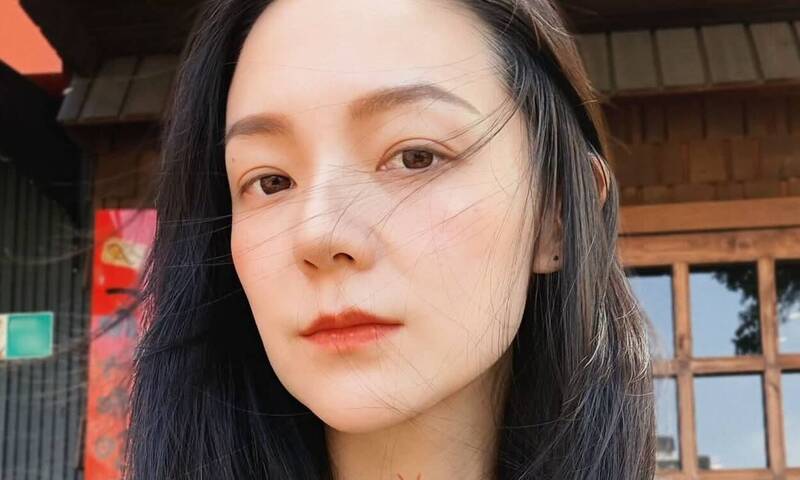 容貌焦慮20年 43歲歐陽靖:長成自己喜歡樣子