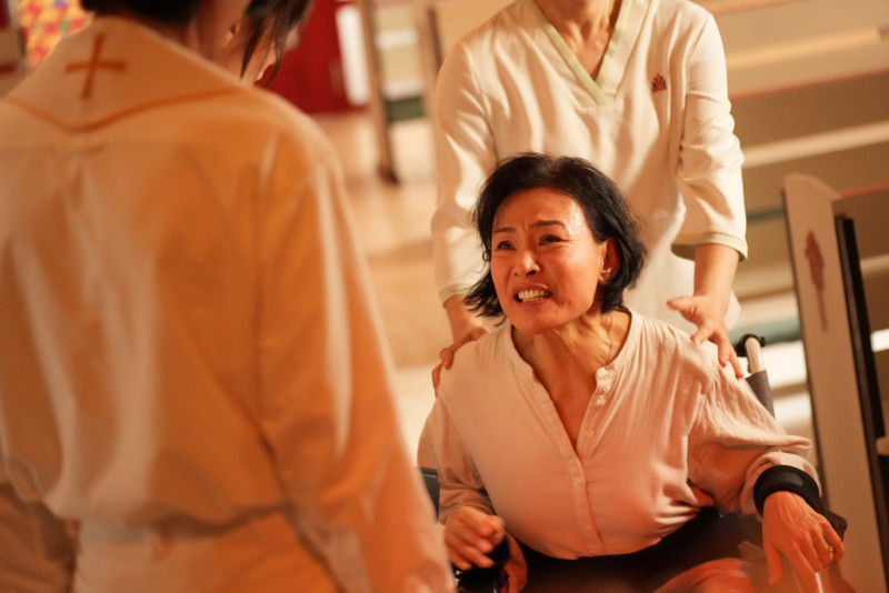 陳冲形容《消失的金鳳娜》中的角色是「從地獄爬出來的女人」。（大昇影業提供）