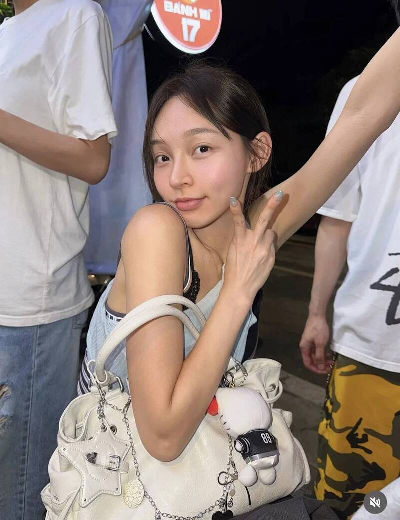 林襄大方曬出素顏照片。（翻攝自IG）