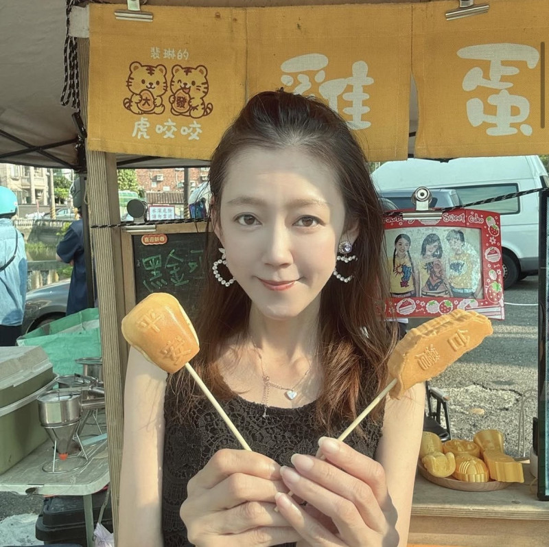 裴琳跨足雞蛋糕副業。（翻攝自IG）