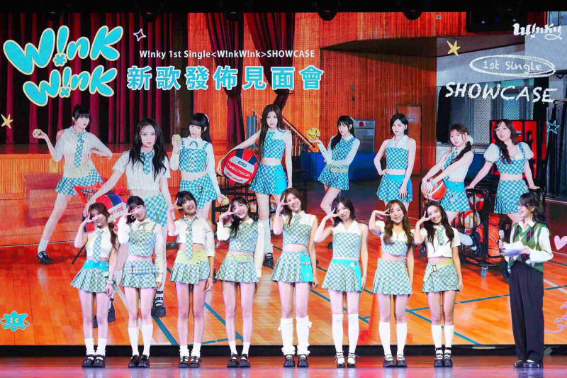 W!nky由慢慢（左起）、叩叩、艾莉兒、海莉、紀欣伶、魚肉、靚靚、Lydia組成。（緯來電視網X泰坦星文創提供）