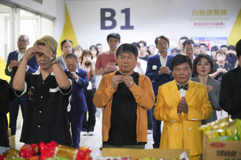 蔡秋鳳遭康康爆料「大頭症」 胡瓜點名師大高材生挑戰《追追追》