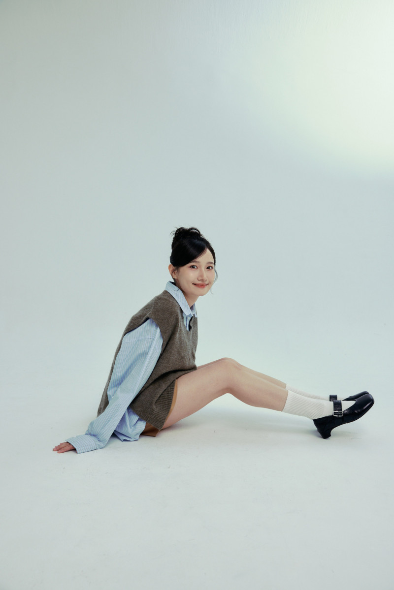 23歲正妹「愛貓也學媽媽趴著」影片狂吸160萬讚!爆紅背景起底