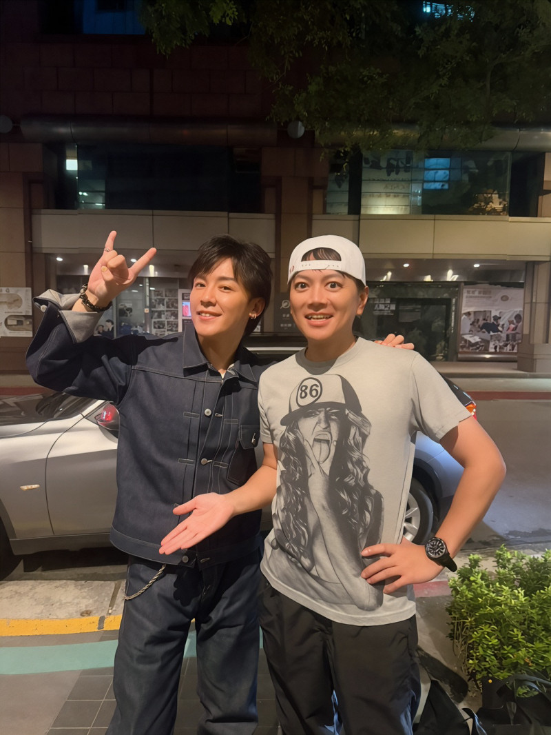 還記得男團「Postm2n」?成員先有後婚「正妹女兒已高一」 出門被逼叫哥哥