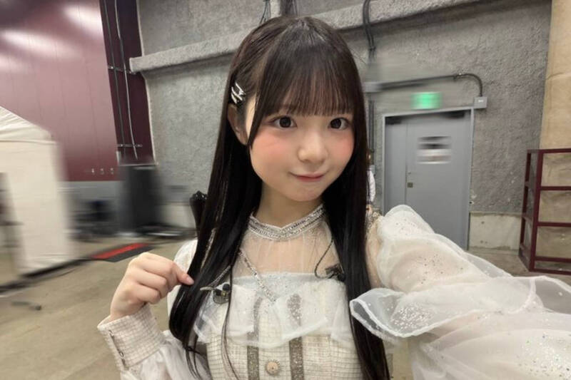 AKB48美少女握手會「雙腿開超大」 220萬網友看傻