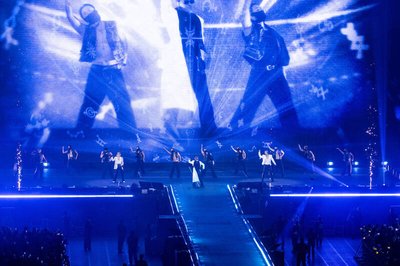 韓流天團BIGBANG今暌違11年以團體之姿來台開唱。（讀者提供）