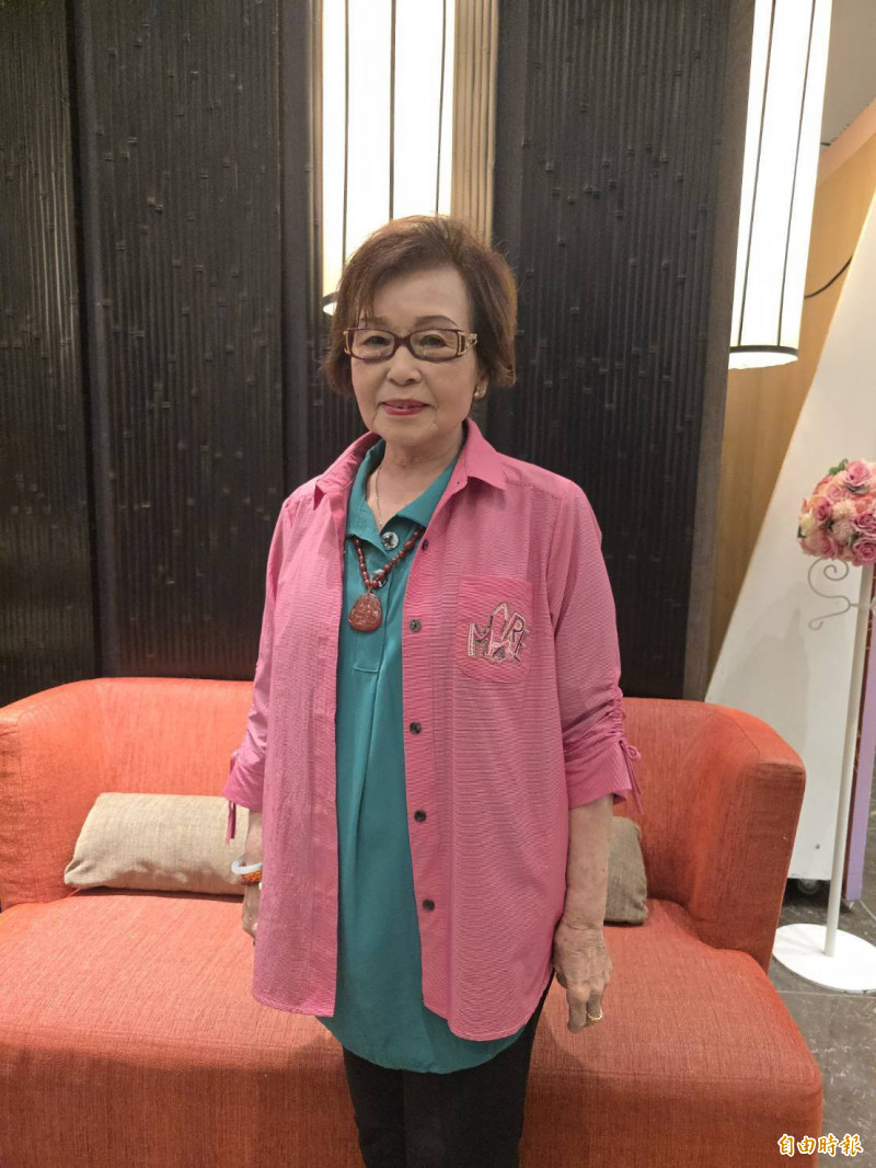 今年91歲的紀露霞身體硬朗仍熱愛唱歌，還在當教唱老師。（記者胡如虹攝）