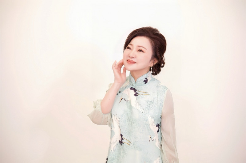 白冰冰不藏了!婚姻遭背叛崩潰 親揭老公通電話「小三在旁洗澡」殘酷畫面