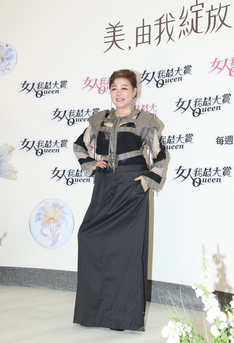 藍心湄力挺賈永婕穿搭!替賴惠員緩頰:放過阿姨吧