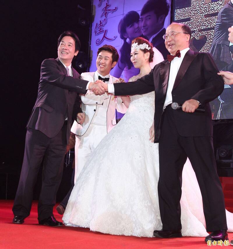 賴清德是主婚人!張秀卿離婚王國贊扛下巨債 張菲也來了
