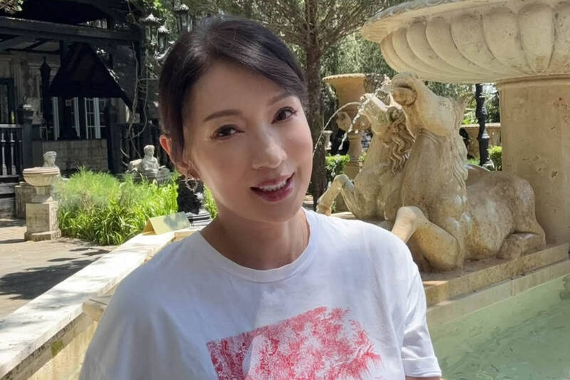 溫翠蘋牽手高帥壯男後首發聲 公開「好朋友」照片讓人傻眼