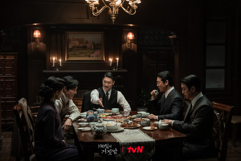 《百日謊言》諜報、暗殺、身分祕密與愛情元素。（翻攝自tvN IG）