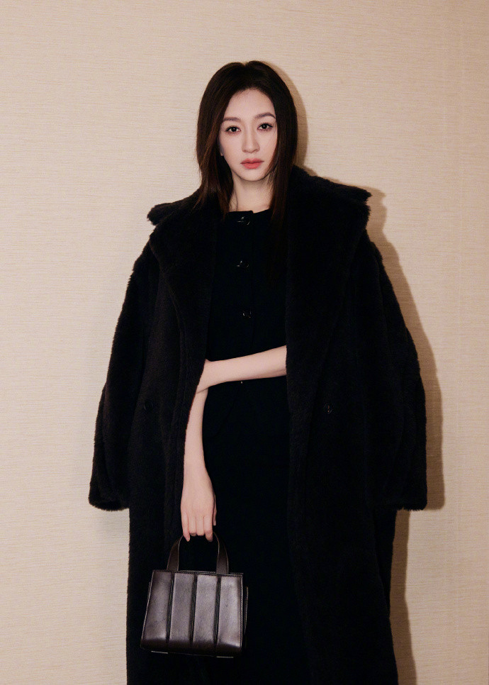 才否認闢謠...李小冉認「去年已離婚」!17字斬斷12年婚