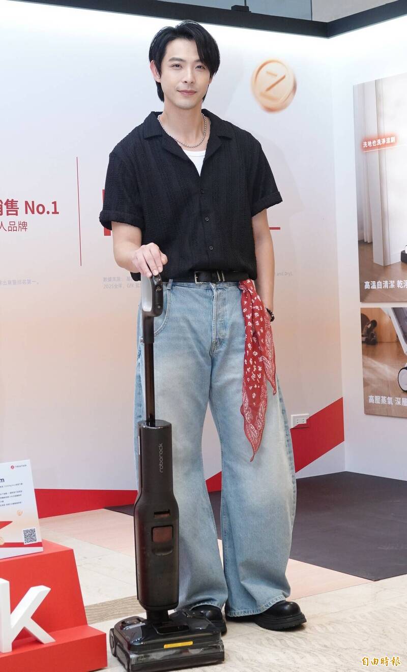 連晨翔家3次上演馬桶爆炸。（記者潘少棠攝）