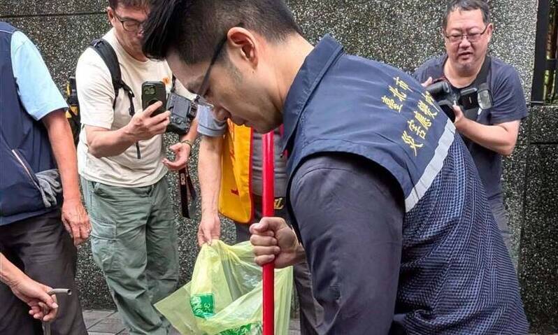 蔣萬安淪做秀市長! 苦苓:多一個外號「蔣做秀」
