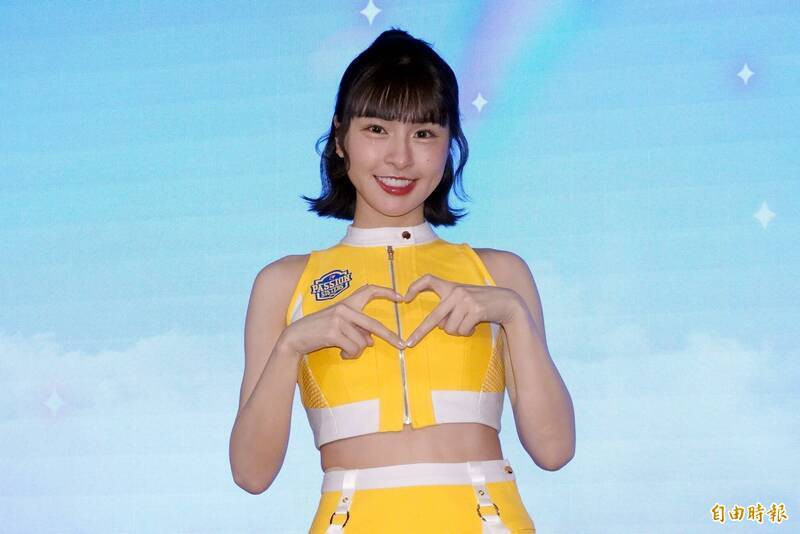 峮峮不知創紀錄!成首位「奪下金鐘獎啦啦隊員」 本人驚訝反應全曝光